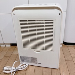 アイリスオーヤマ IRIS OHYAMA 除湿機（デシカント方式） 木造9畳・コンクリート18畳 efeel（エフィール） EJD-70Nの画像