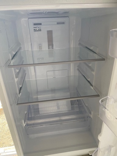 お薦め品‼️激安‼️シャープどっちもつけかえドア冷蔵庫167L2019年
