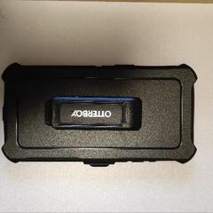 Otter box iPhone 15 Pro ケースDefender Series

の画像