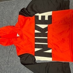 NIKEセットアップ赤Mサイズ
 の画像