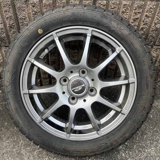 スタッドレスタイヤ　アイスナビ6