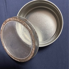 【中古】訳ありマグネット付き小物入れの画像