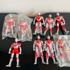 ウルトラマンガイア12cmフィギュア1体200円の画像