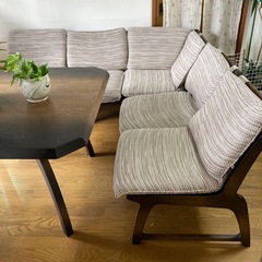 ダイニングテーブル、椅子セットの画像