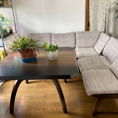 ダイニングテーブル、椅子セットの画像