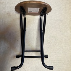 折りたたみ椅子の画像