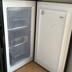 【2/15までに取りに来て頂ける方のみ15,000円でお譲りさせていただきます】IRIS OHYAMA 冷凍庫（3段）の画像