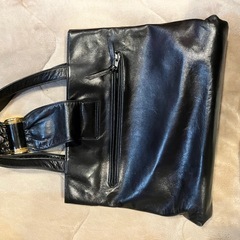 本革　黒　ハンドバッグの画像