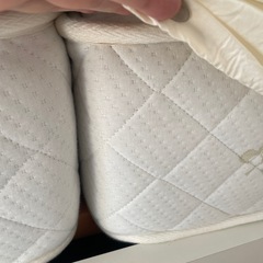 ニトリのダブルベッドの画像