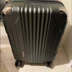 キャリーケース　機内持ち込み用　黒