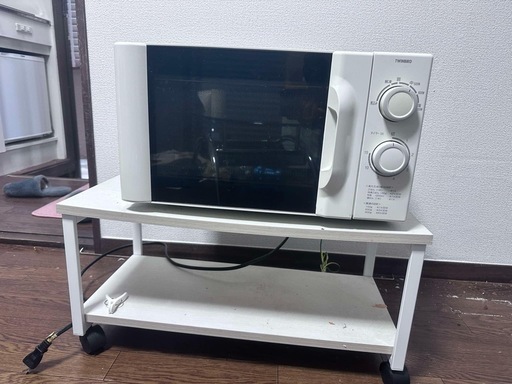 電子レンジとレンジ台