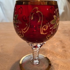 ワイングラス3脚の画像