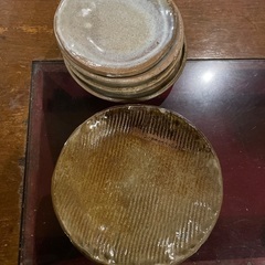 皿(焼き物)