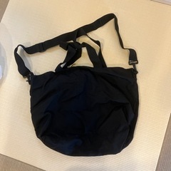 ANAP ショルダーバッグ　黒　通学等にいかが？の画像