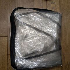 ベビーカー用レインカバー　（収納袋付き）の画像