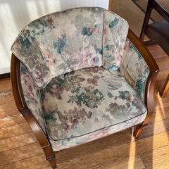 MARUNI  椅子の画像