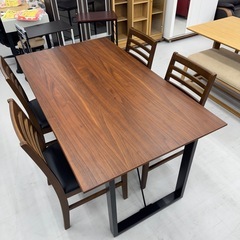 【新品同様‼️】定価数十万♪ シギヤマ家具  150cm幅4人掛けダイニングテーブルセット ウォールナット材ブラウン♪の画像