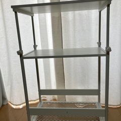 【受け渡し者決定】真っ白なパソコンワゴンの画像