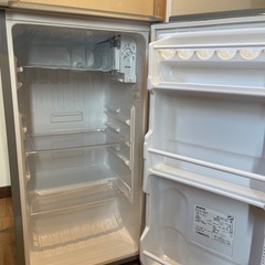 【階上町】※引き取り限定※ 一人暮らし用／冷蔵庫／75L／動作確認済みの画像