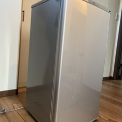 【階上町】※引き取り限定※ 一人暮らし用／冷蔵庫／75L／動作確認済みの画像