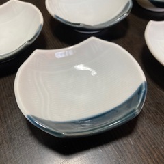 【新品未使用】刺身皿セット　5客　箱付き　さしみ皿×5枚、小皿×5枚の画像
