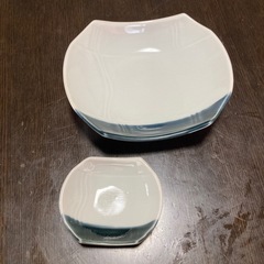 【新品未使用】刺身皿セット　5客　箱付き　さしみ皿×5枚、小皿×5枚の画像