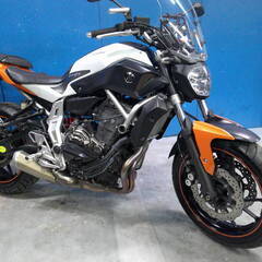 YAMAHA MT-07 白/オレ 車検残R7/12月 エンジン...