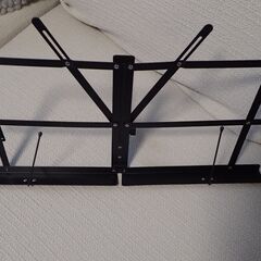 卓上譜面台　軽量スチール製（ソフトケース付属・未使用）
