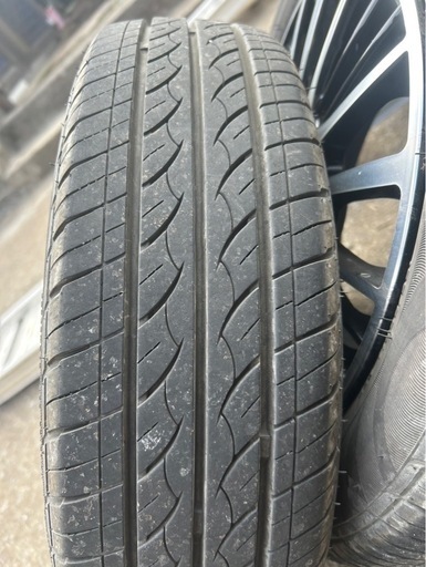 値下げ中タイヤ4本セット（155/65R14）