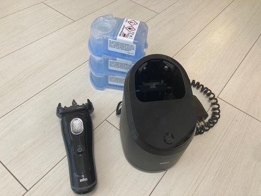 ブラウン シリーズ9 シェーバー+洗浄器+洗浄液