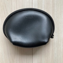 フルラ　FURLA 黒　レザー　ポーチ