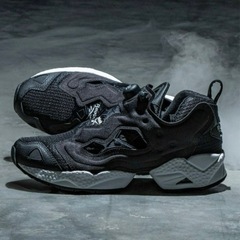 【1月19日までの予定】美品　Reebok インスタポンプ フュ...