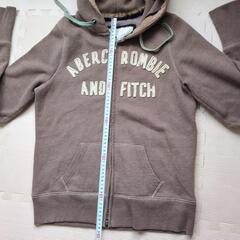 Abercrombie & Fitchパーカー