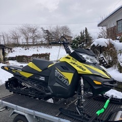 スキードゥ　600cc