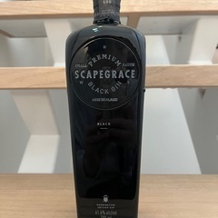 SCAPEGRACE Black Premium Dry Gin...
