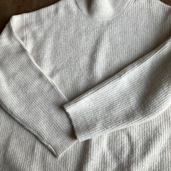 (1／20処分)ユニクロ　タートルネックセーター　L