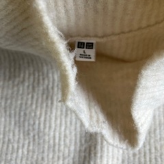 (1／20処分)ユニクロ　タートルネックセーター　Lの画像