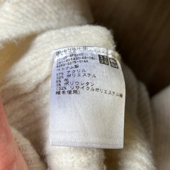 (1／20処分)ユニクロ　タートルネックセーター　Lの画像