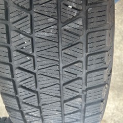 スタットレスタイヤブリヂストン　　　　　　　
ブリザック ＤＭ-V3の画像