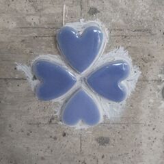 屋外＆室内ハート型タイル(薄いブルー)の画像