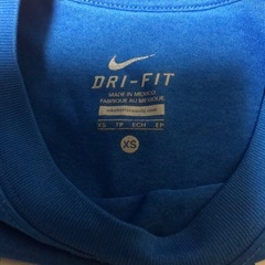 子供服　NIKE  140の画像
