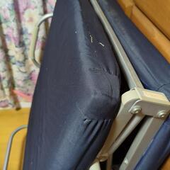 折りたたみベッドの画像