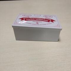 エーデルワイスの空き缶