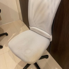 デスクチェア（無料）