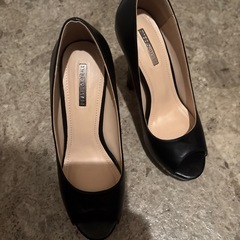 新品未使用　コメックス　パンプス　黒　赤の画像