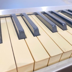 値下げ交渉受付中！ピアノタッチ⭐︎ペダル付き電子ピアノの画像
