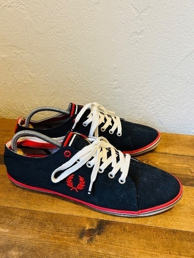 FREDPERRYスニーカー