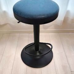 【美品】回転カウンターチェア　レザー調