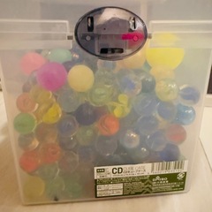 大量　ビー玉 スーパーボールの画像