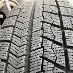 ブリヂストン スタッドレス VRX 185/60R15 2019年49週製造 中古バリ山！の画像